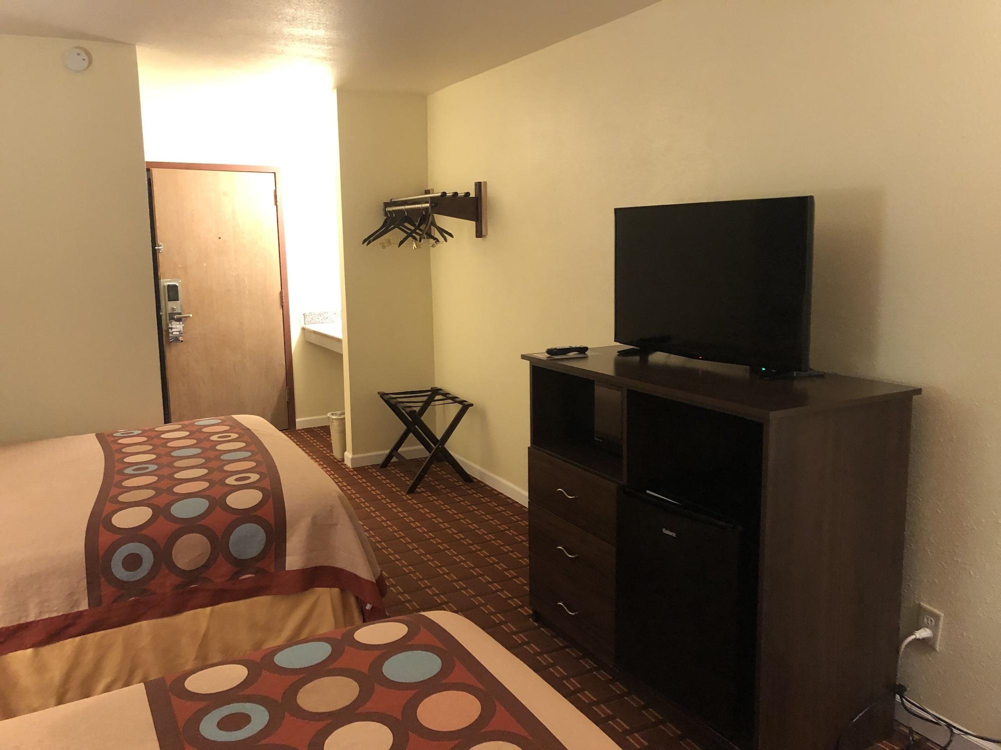 Super 8 By Wyndham Plover Stevens Point Area Ngoại thất bức ảnh
